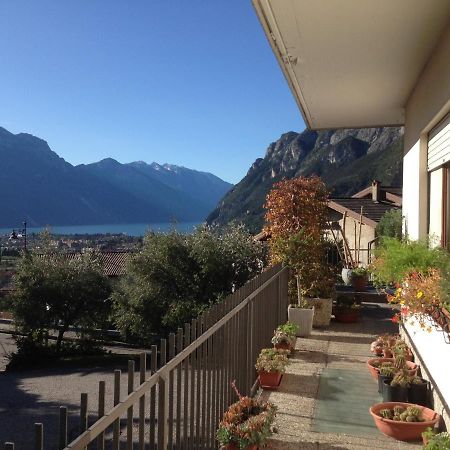 Appartamento Vista Lago Riva del Garda Exterior foto